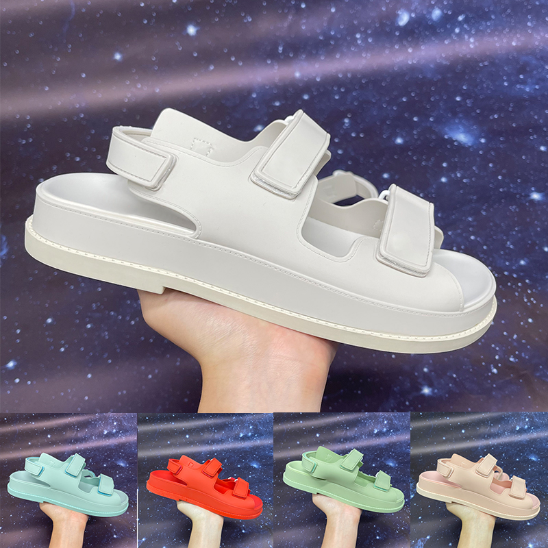 2021 TOP Women 20SS sandals shoes slipper Slides mint green khaki Gym red white ice blue rust pink black fashion womens sandal size 35-40, 09# bubble wrap packaging
2021 TOP Women 20SS sandals shoes slipper Slides mint green khaki Gym red white ice blue rust pink black fashion womens sandal size 35-40, 09# bubble wrap packaging