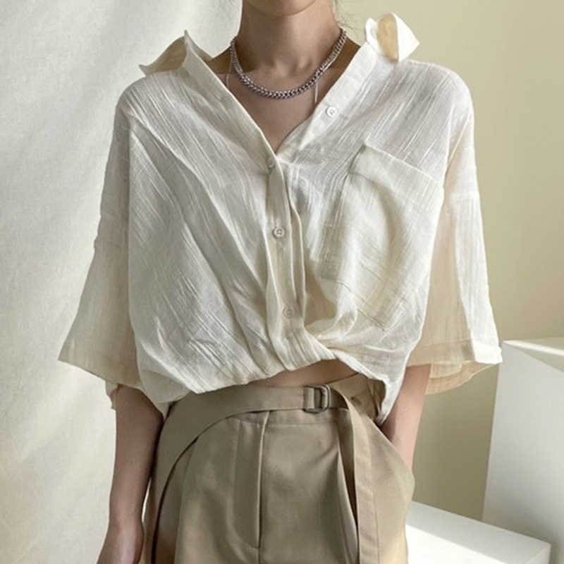 Korejpaa Women Shirt Summer Korean Temperament Lapel Single-Breasted Slightly Transparent Casual Five-Point Sleeve Blouses 210526