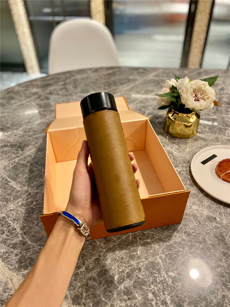 High quality Water Bottles stainless steel flask with flower design Print Letter Drinkware
High quality Water Bottles stainless steel flask with flower design Print Letter Drinkware