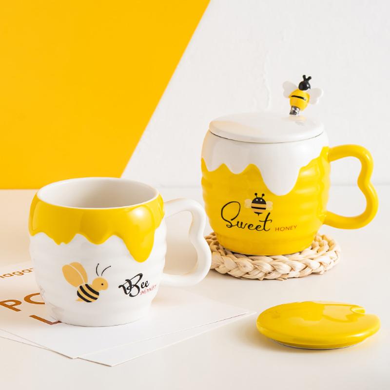 mugs creative ceramic mug with cover lid 400ml cartoon cute bee office coffee cup drinking tea
mugs creative ceramic mug with cover lid 400ml cartoon cute bee office coffee cup drinking tea