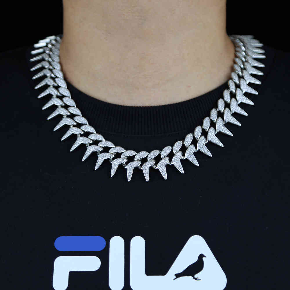 Mens Heavy Cuban Chain Necklace Hip Hop 23mm Rivet Spiked Shape Iced Out 2 Rows CZ Cubic Zirconia Chunky Box Clasp Chain 18 20 X0509
Mens Heavy Cuban Chain Necklace Hip Hop 23mm Rivet Spiked Shape Iced Out 2 Rows CZ Cubic Zirconia Chunky Box Clasp Chain 18 20 X0509