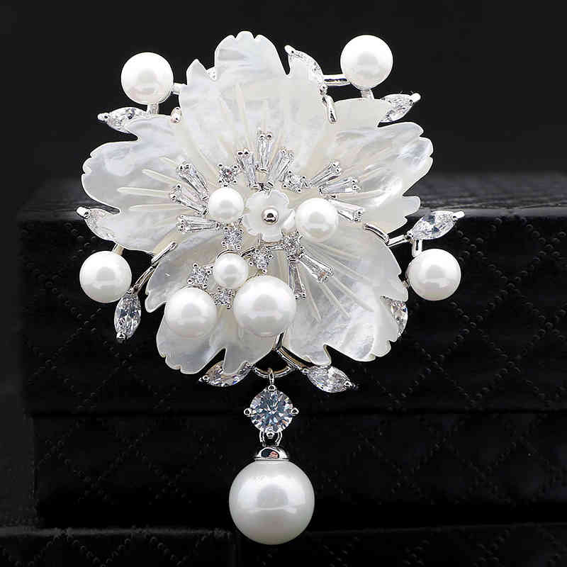 Simple Planting Flower Corsage Micro Inlaid Zircon Shell Pearl Women's Brooch Sweater Chain Dual-purpose Clothing Accessories