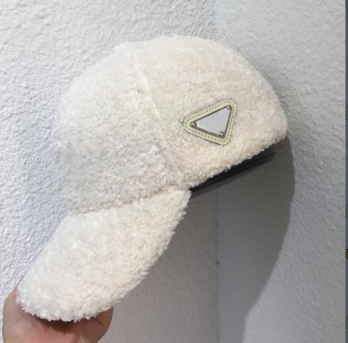 Designer Wool Ball Cap For Men and Women Top Quality Mens Winter Warm Ski Hat Outdoor Sport Triangle Strapback Hats European Style Baseball Caps, White
Designer Wool Ball Cap For Men and Women Top Quality Mens Winter Warm Ski Hat Outdoor Sport Triangle Strapback Hats European Style Baseball Caps, White