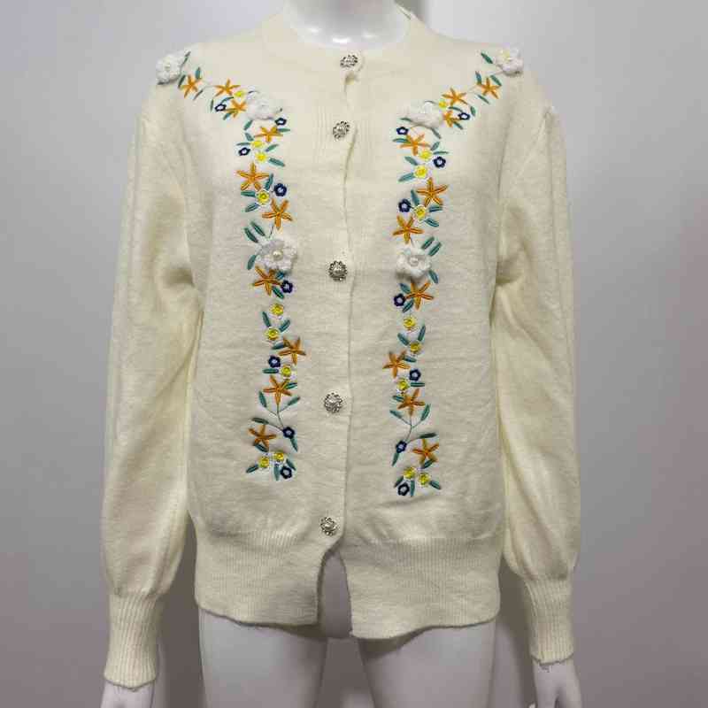 Comelsexy Fall And Winter Arrivals Pearl Button Embroidered Flower Knit Cardigan Long Sleeved Sweet Girl Sweater Tops 210515
