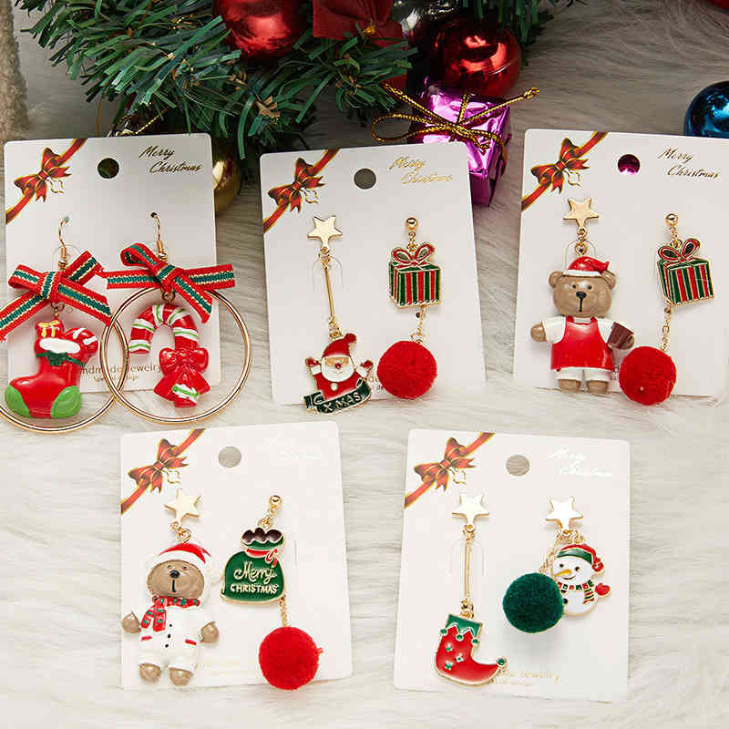 2021 new Christmas Snowman plush ball tassel asymmetric earrings fashion Christmas ornaments
2021 new Christmas Snowman plush ball tassel asymmetric earrings fashion Christmas ornaments
