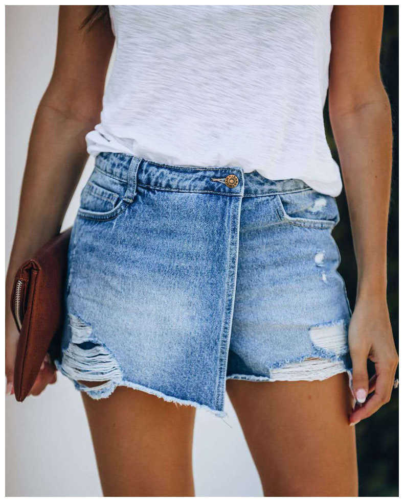 Summer Women Casual Light Blue Hole Jeans Denim Shorts temperament light blue female denim shorts 210714