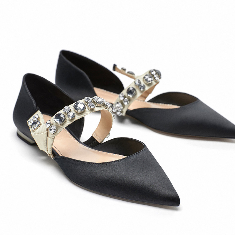 Sandals Apartamentos sapatos mulher básica moda preto cetim pano strass rasa oco casual de trabalho apartamentos femininos O8YX, 1# shoe box
Sandals Apartamentos sapatos mulher básica moda preto cetim pano strass rasa oco casual de trabalho apartamentos femininos O8YX, 1# shoe box