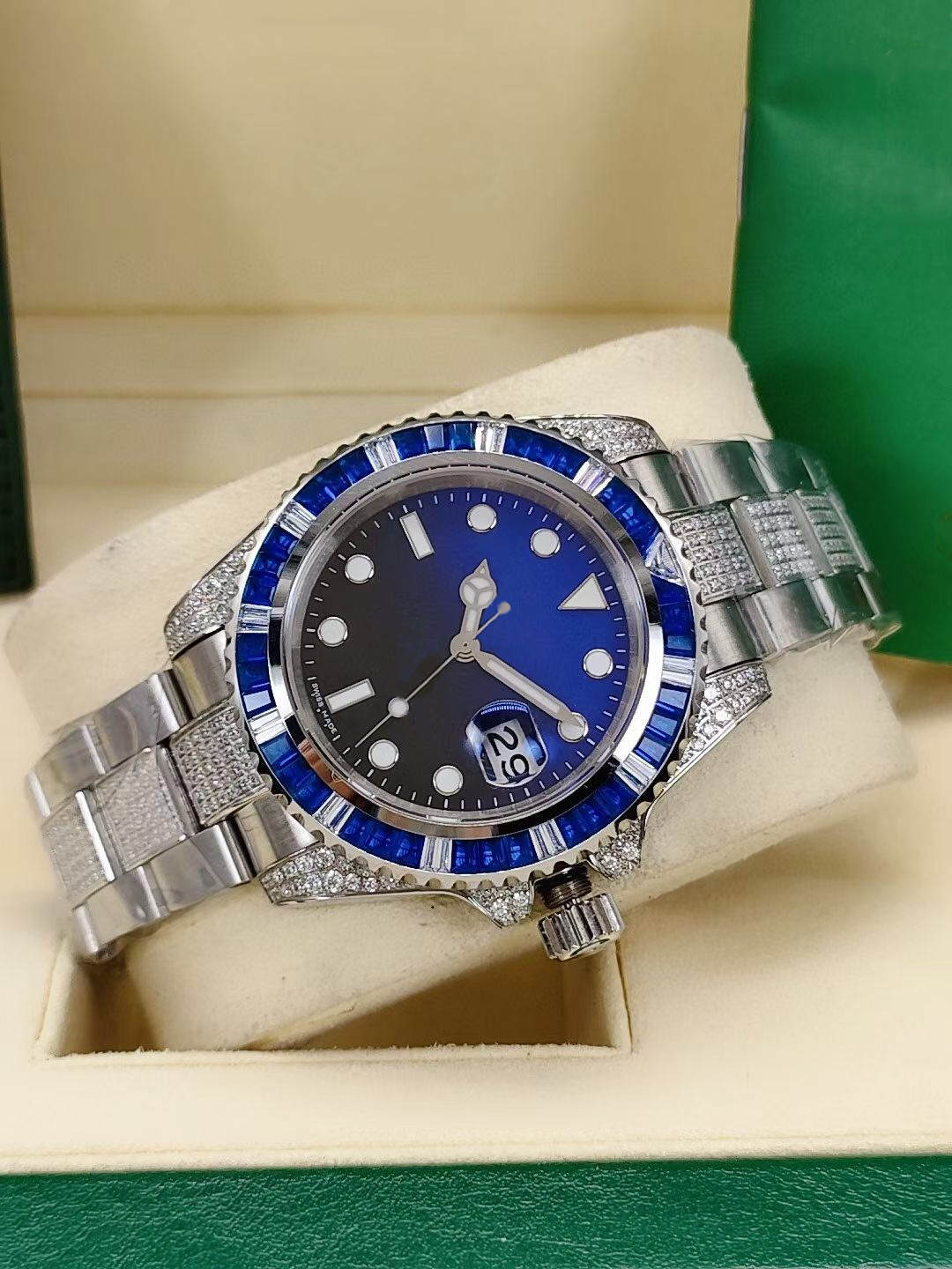 Mens Watches Automatic Mechanical Stainless Steel Strap Diamond Iced Out Men Wristwatch montre de luxe High Quality Business Sports Designer Man Watch Male Clock, Waterproof
Mens Watches Automatic Mechanical Stainless Steel Strap Diamond Iced Out Men Wristwatch montre de luxe High Quality Business Sports Designer Man Watch Male Clock, Waterproof