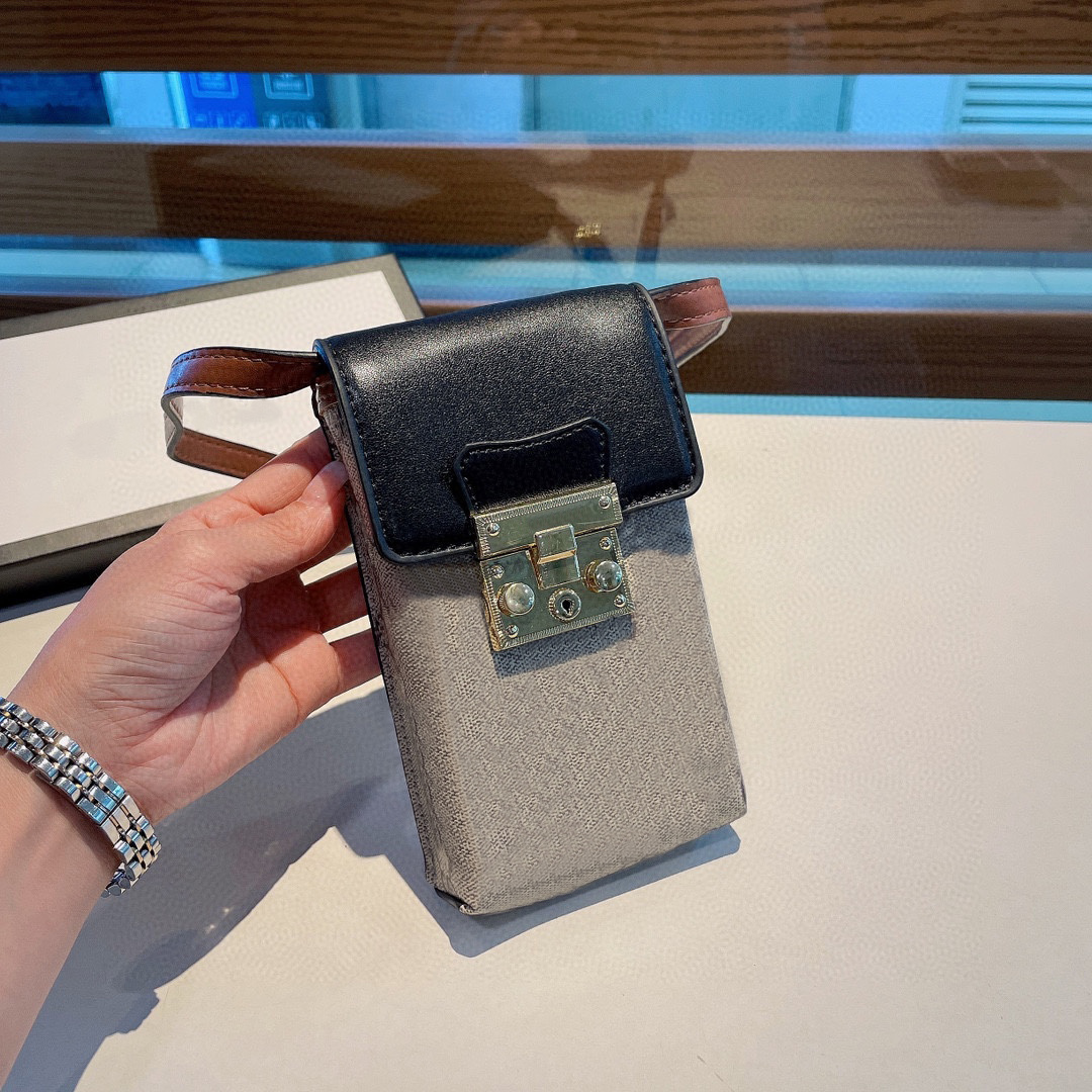 2021 high quality horsebit bag 1955 small tote phone bag purse cartoon printing ladies chain shoulder crossbody bags mobile square sac, I need see other product
2021 high quality horsebit bag 1955 small tote phone bag purse cartoon printing ladies chain shoulder crossbody bags mobile square sac, I need see other product