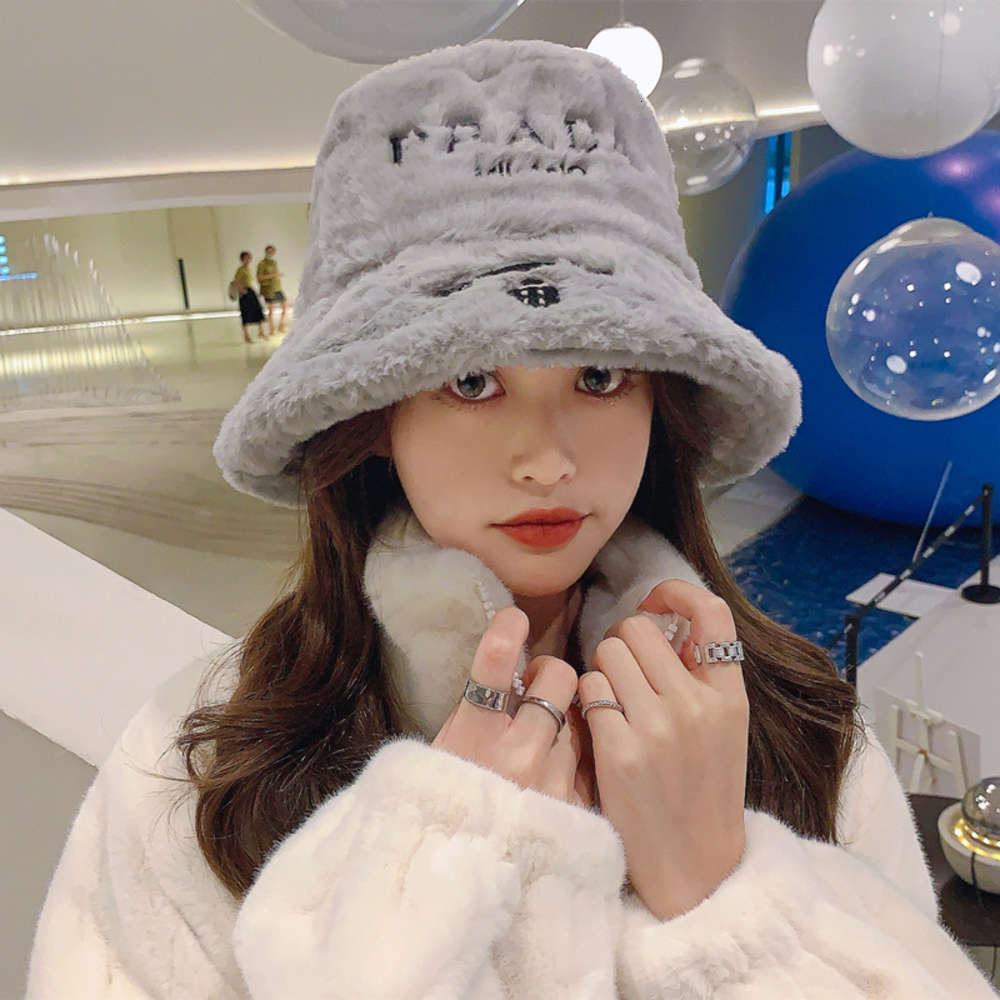 P Fashion Designer Letter winter Bucket Hat For Mens Womens Foldable Caps Black Fisherman hats warm Cap
P Fashion Designer Letter winter Bucket Hat For Mens Womens Foldable Caps Black Fisherman hats warm Cap