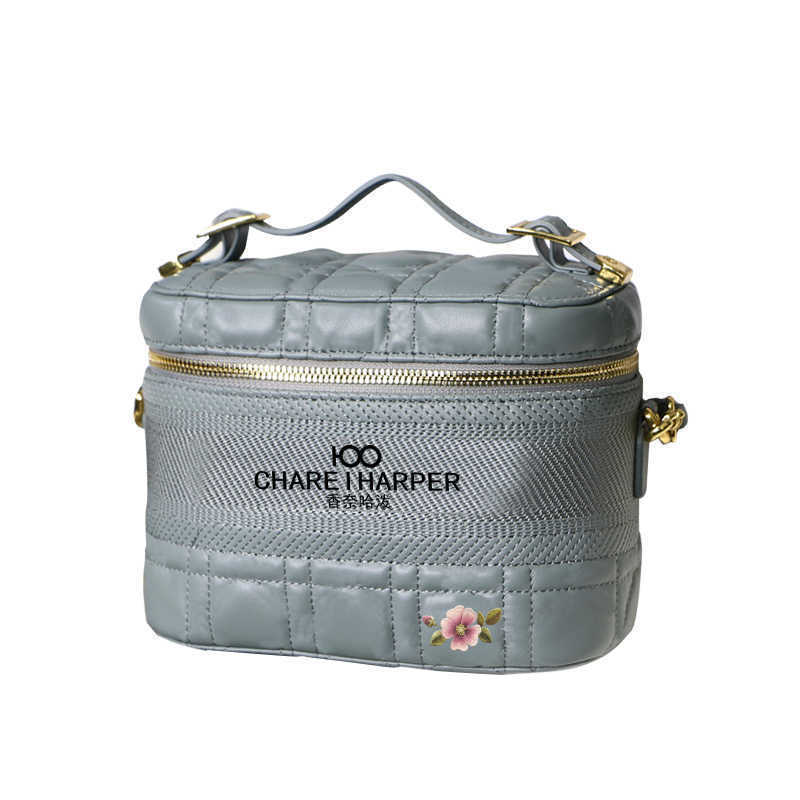 Portable Simple Geometric Diamond Cosmetic Bag Large Capacity Multi-functional Travel Storage Toiletry Carry-o, 130938
Portable Simple Geometric Diamond Cosmetic Bag Large Capacity Multi-functional Travel Storage Toiletry Carry-o, 130938