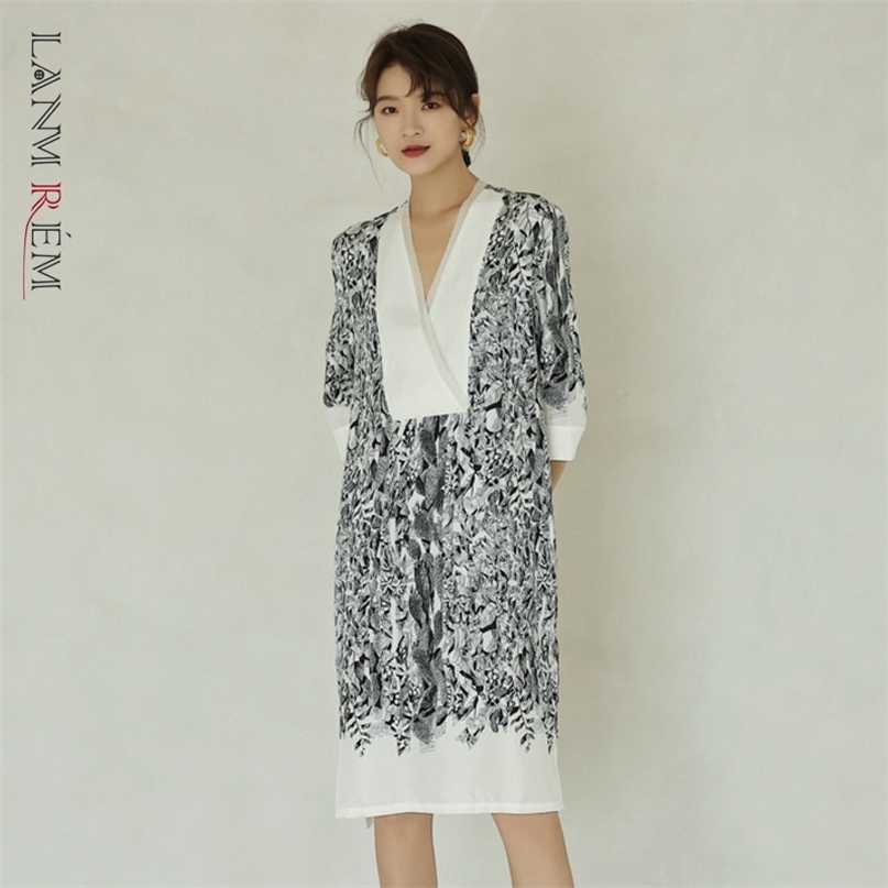 Summer loose v collar vintage printting Dresses famale High Street Loose All-match clothes Vestidos PF674 210526, And white printing
Summer loose v collar vintage printting Dresses famale High Street Loose All-match clothes Vestidos PF674 210526, And white printing