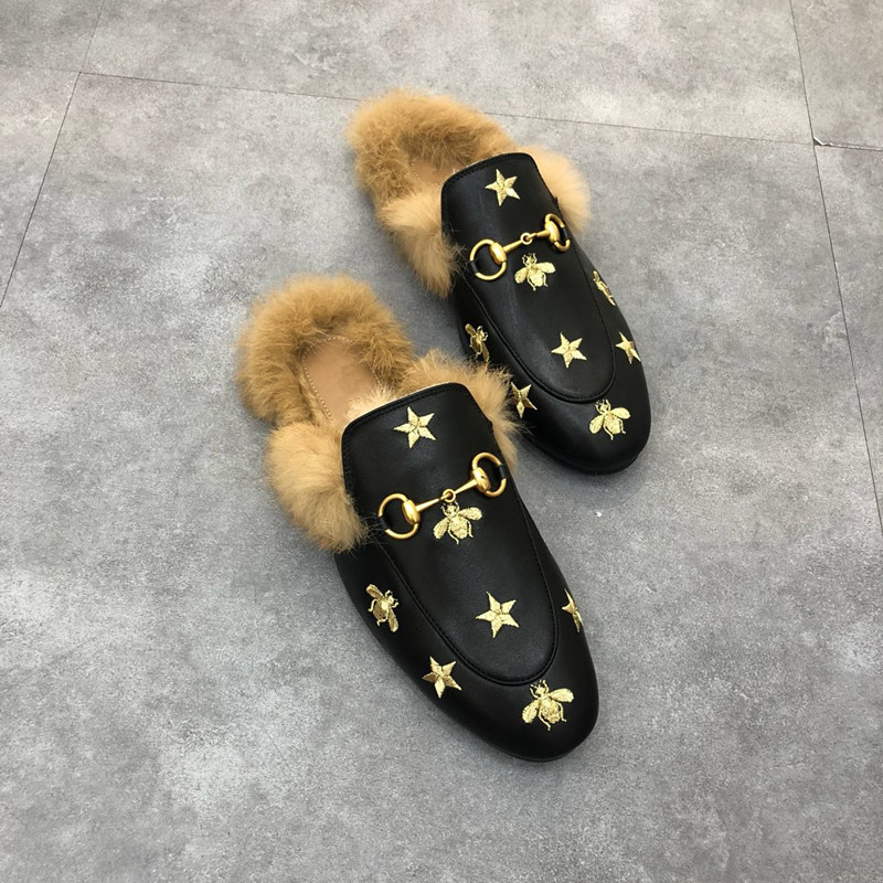 2021 Top Designer Women Casual Shoes Studded Spikes cheap real luxurys Insider Sneakers Black Red fashion Leather Low-top sho, 01
2021 Top Designer Women Casual Shoes Studded Spikes cheap real luxurys Insider Sneakers Black Red fashion Leather Low-top sho, 01