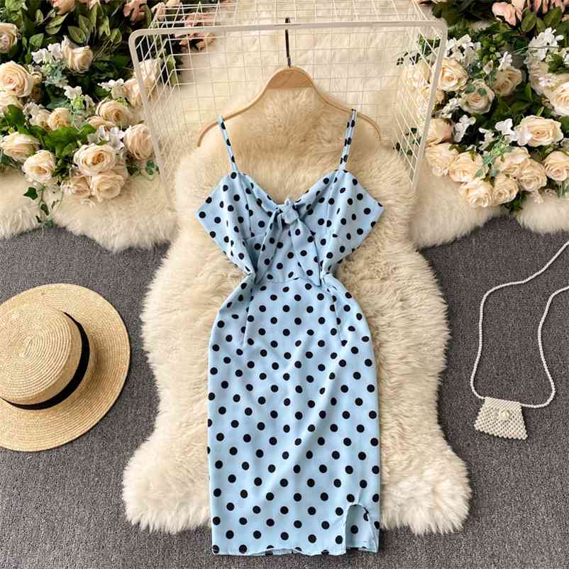 Women Sweet Wave Point Lace Tie Suspender Dress V-neck Slim Short Fashion Spring Summer 11B524 210525, Blue
Women Sweet Wave Point Lace Tie Suspender Dress V-neck Slim Short Fashion Spring Summer 11B524 210525, Blue