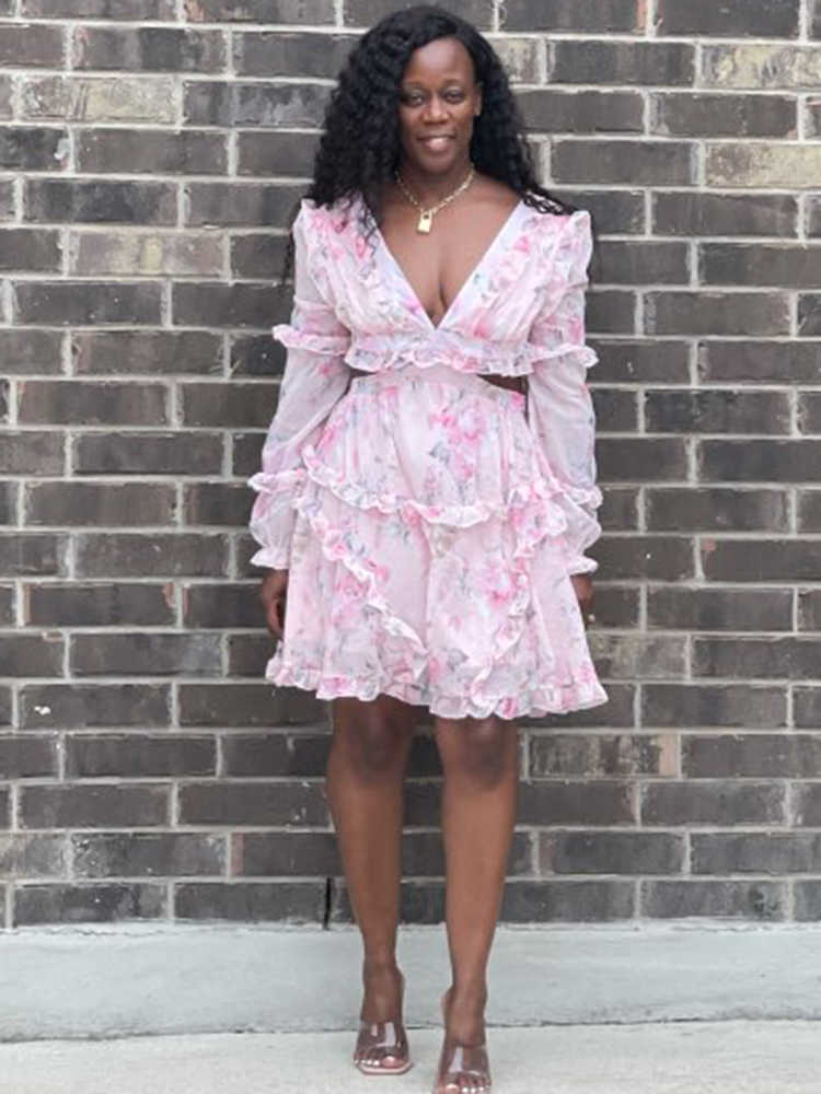 DEAT Spring Long Sleeve V Neck Pink Floral Print Hollow Out Ruffled Knee Length Chiffon Dress Women MH842 210630