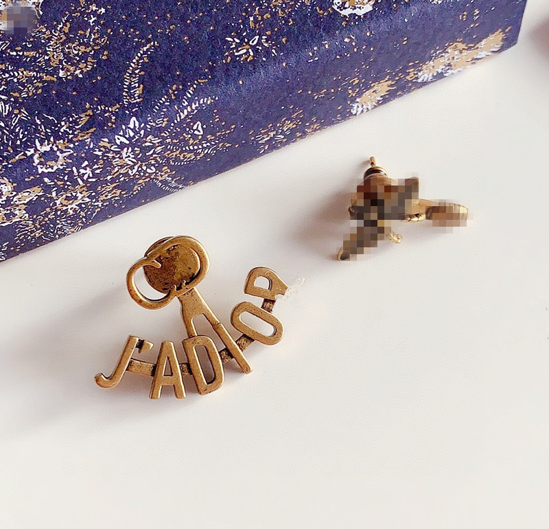 Classic Letters Earrings Studs Retro Designer Earrings Women Brand Charm Earrings Jewelry Gift For Party Anniversary RY33, Customize
Classic Letters Earrings Studs Retro Designer Earrings Women Brand Charm Earrings Jewelry Gift For Party Anniversary RY33, Customize