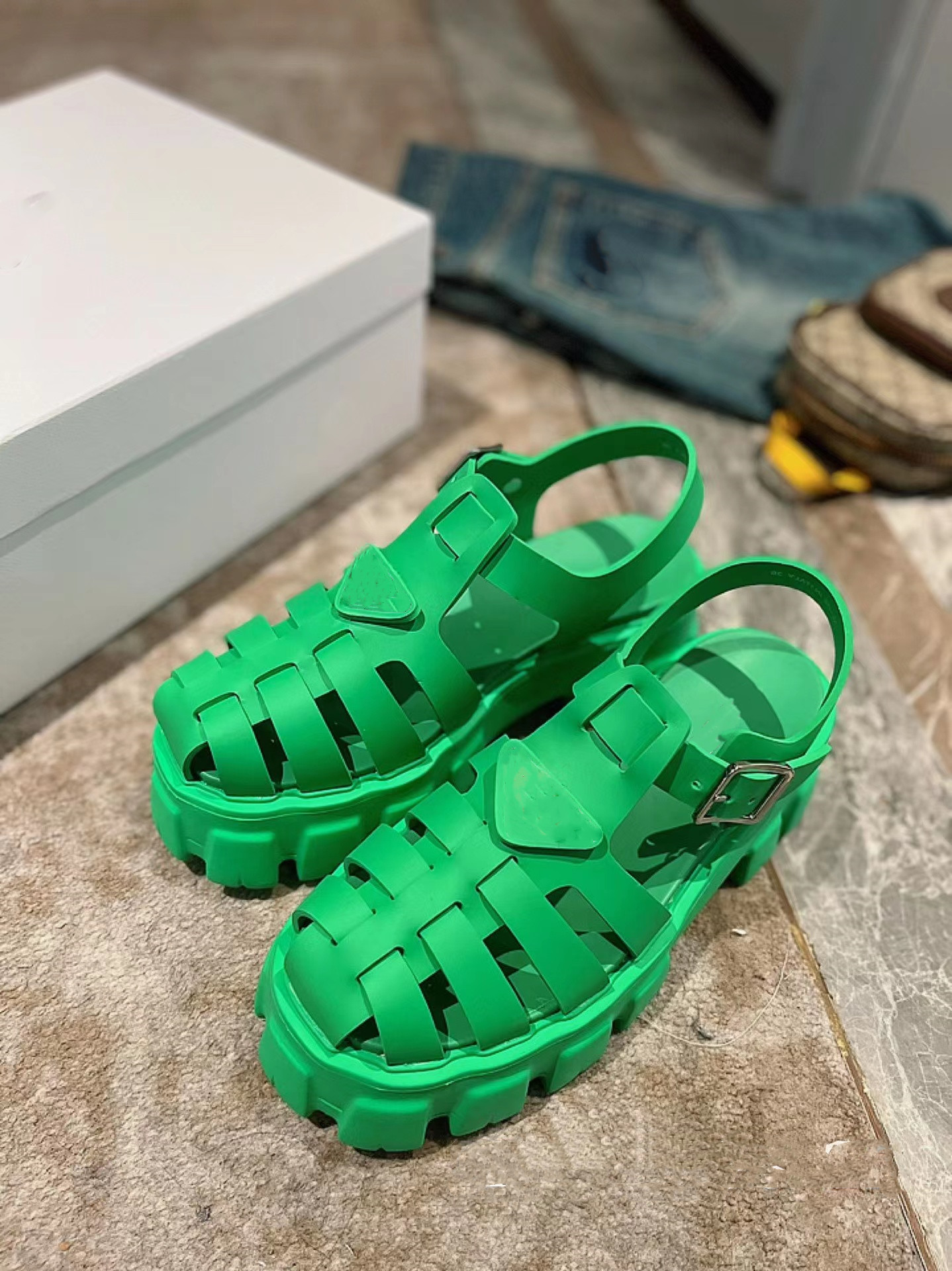 Summer fashion women's ROMAN SANDALS classic thick soled wheel soles TPE material for comfort size35-41, Black