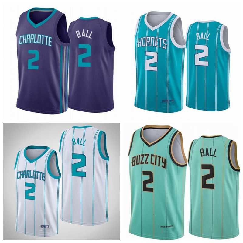 lamelo ball\rCharlotte\rHornets lamelo ball basketball players on the court basketball jersey;The swing man sews a basketball jersey, Black;red
lamelo ball\rCharlotte\rHornets lamelo ball basketball players on the court basketball jersey;The swing man sews a basketball jersey, Black;red