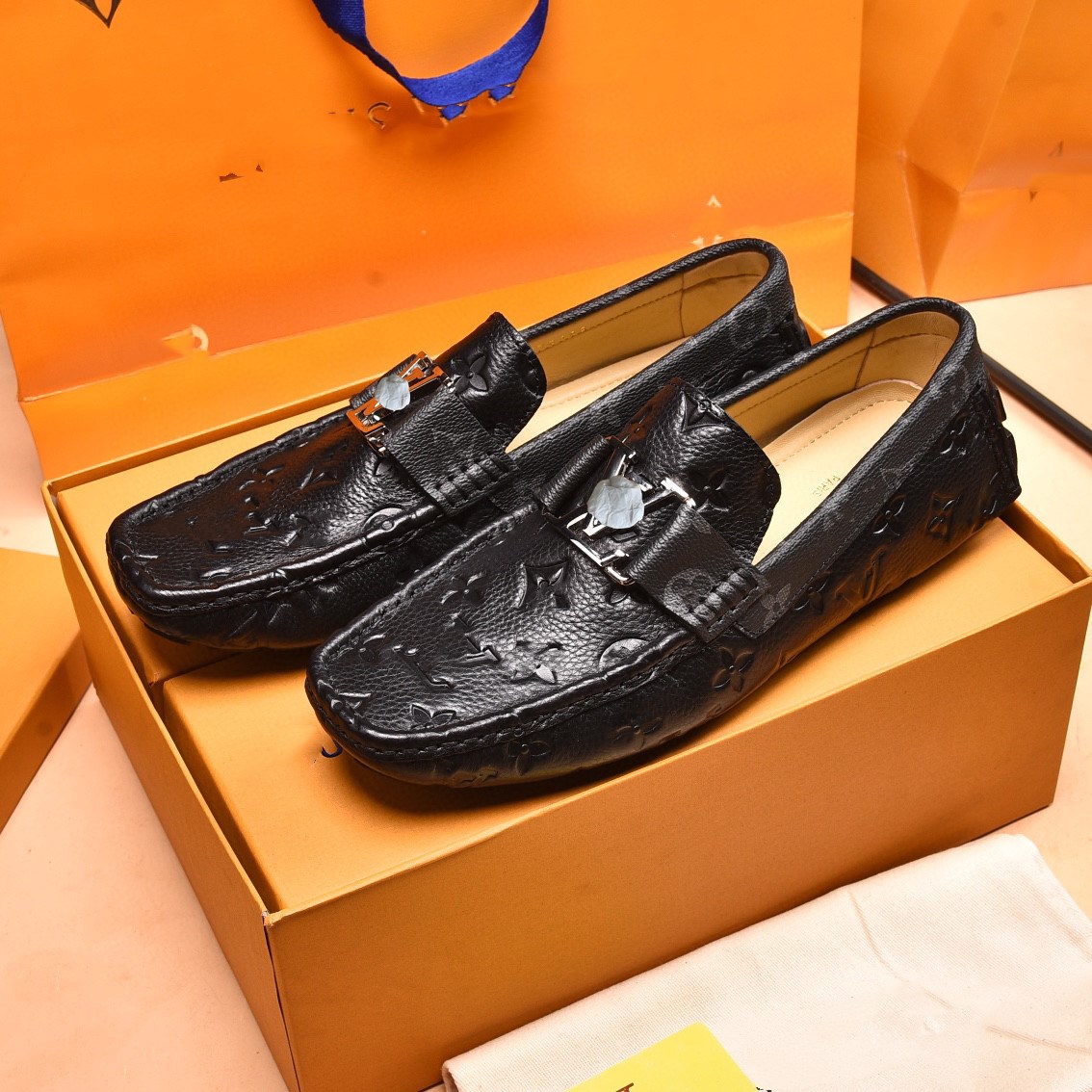 2021 Men's Genuine Leather Shoes 38-46 Head Leather Soft Anti-slip Rubber Designer Loafers Shoe Man Casual Real Leathers Shoess, #04
2021 Men's Genuine Leather Shoes 38-46 Head Leather Soft Anti-slip Rubber Designer Loafers Shoe Man Casual Real Leathers Shoess, #04