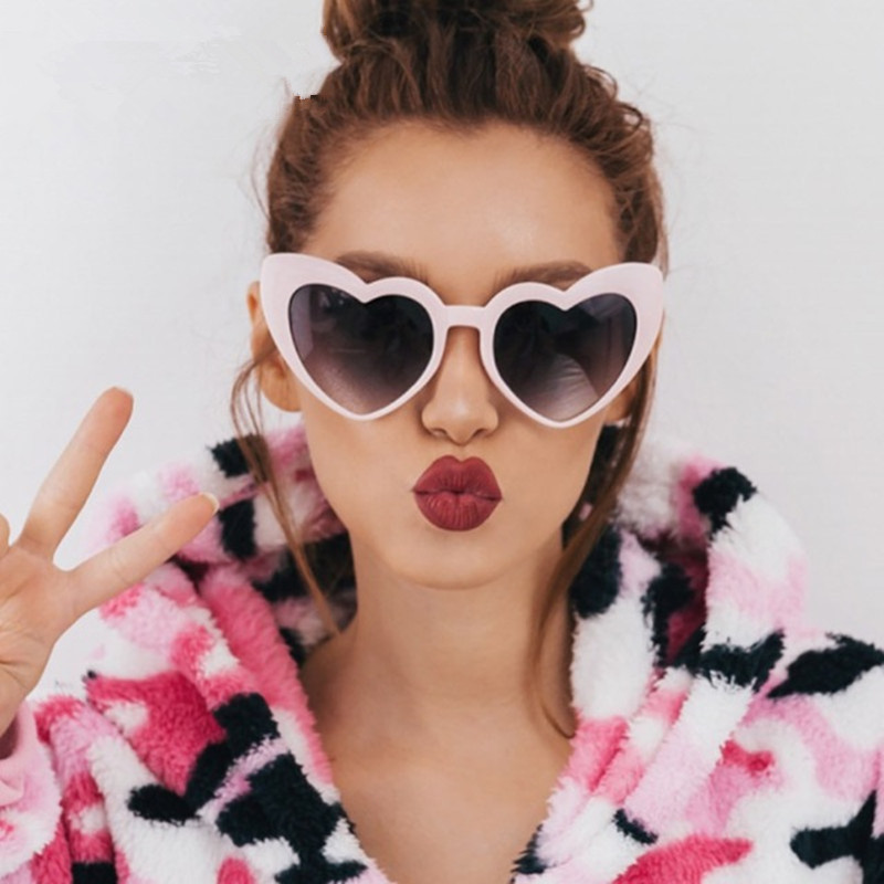 Brand Designer Vintage Sunglass Fashion Love Heart Sunglasses Women cute sexy retro Cat Eye Vintage cheap SunGlasses red female, White;black
Brand Designer Vintage Sunglass Fashion Love Heart Sunglasses Women cute sexy retro Cat Eye Vintage cheap SunGlasses red female, White;black