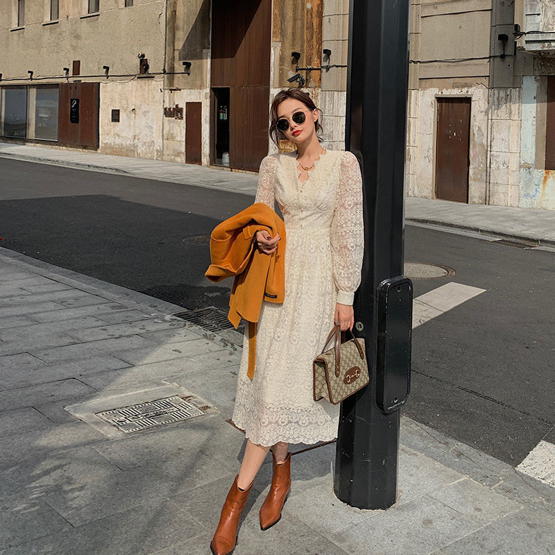 Elegant Lace Long Sleeve Midi Dress Winter White Women V-neck Korean Dress Spring One-piece Evening Lady Party Fairy Dress 210409