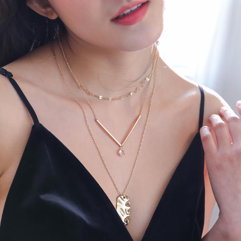 Pendant Necklaces Fashion V-chain Gold Edging Crystal Clavicle Chain Special-shaped Tag Multi-layer Necklace Women
Pendant Necklaces Fashion V-chain Gold Edging Crystal Clavicle Chain Special-shaped Tag Multi-layer Necklace Women