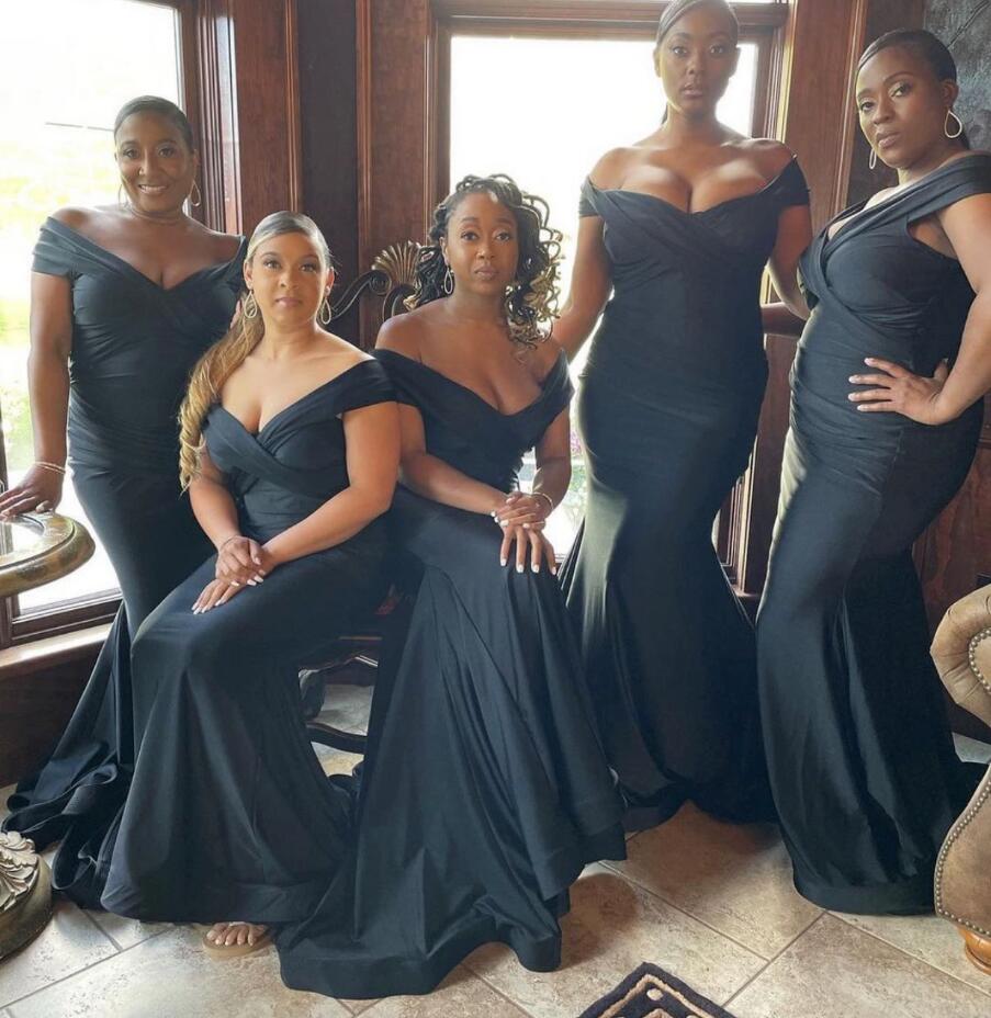 Black Bridesmaid Dresses 2022 Country Style Beach Wedding Party Guest Maid of Honor Dress Mermaid Off Shoulder Full Length Formal Gowns
Black Bridesmaid Dresses 2022 Country Style Beach Wedding Party Guest Maid of Honor Dress Mermaid Off Shoulder Full Length Formal Gowns