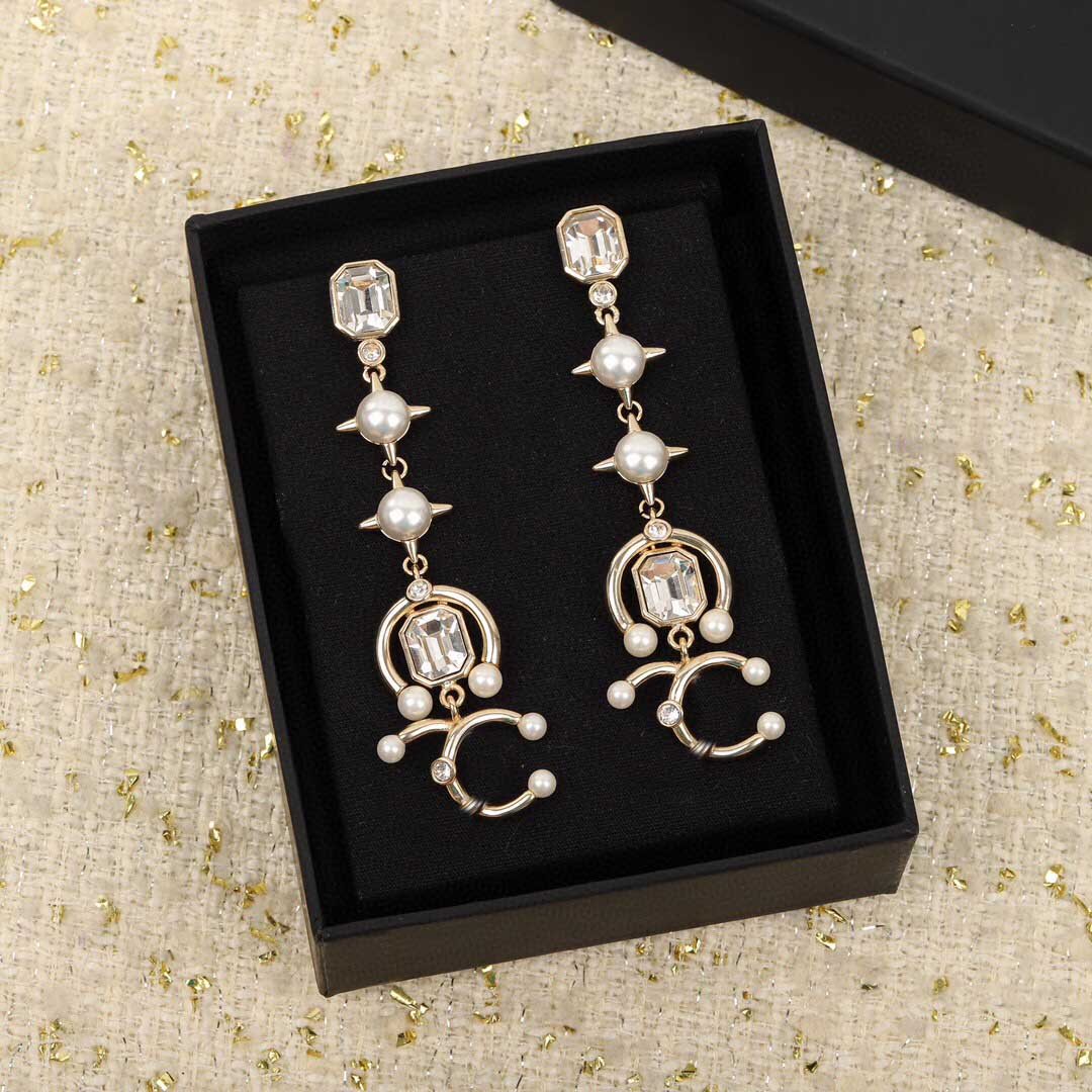 2021 Luxury quality Drop earring with diamond and pearl for women wedding jewelry gift have box long chain PS3210A, Golden
2021 Luxury quality Drop earring with diamond and pearl for women wedding jewelry gift have box long chain PS3210A, Golden