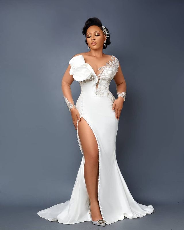 2021 Plus Size Arabic Aso Ebi Mermaid Lace Crystals Wedding Gowns Sheer Neck High Split Detachable Train Bridal Dresses ZJ575 Free sh