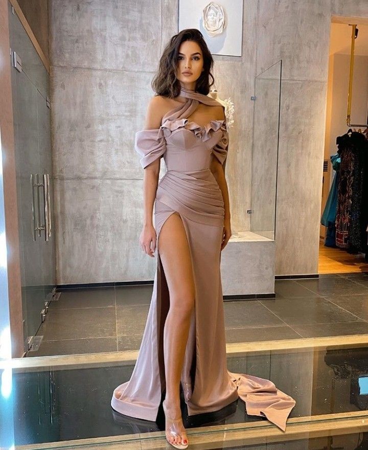 Elegant Mermaid Evening Dress With High Slit Charming Formal Long Prom Dresses For Black Girls Floor Length Satin Ceremony Gown