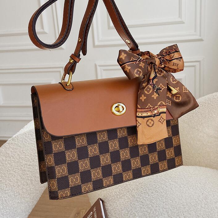 Factory sales women leathers shoulder bags elegant brown printed handbag large capacity fashion leather handbags clamshell ribbon bow ladies commuter bag
Factory sales women leathers shoulder bags elegant brown printed handbag large capacity fashion leather handbags clamshell ribbon bow ladies commuter bag