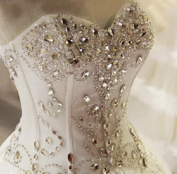 Gorgeous Sparkly Crystals Wedding Dress Beading Sequins Princess Bride Dresses Elegant Lace-up Back A Line Beaded Sweetheart Bridal Gowns