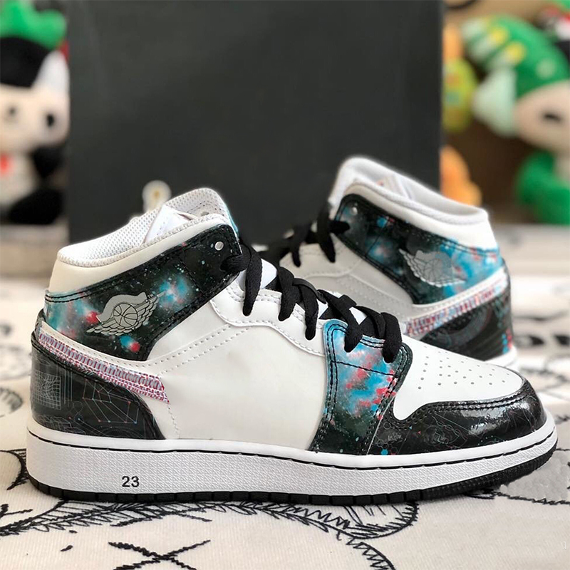 High quality men's Jumpman 1 basketball shoes and women's naked eye 3D outdoor recreational sports, #1
High quality men's Jumpman 1 basketball shoes and women's naked eye 3D outdoor recreational sports, #1