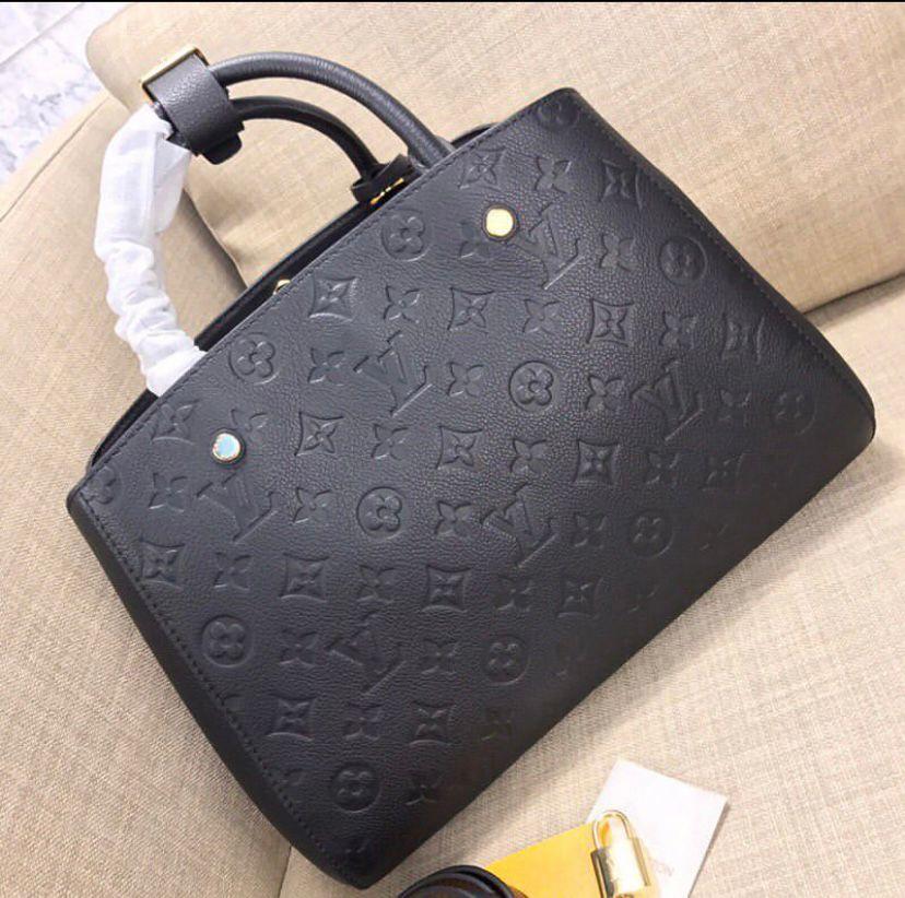 Luxurys Bags Messenger Bag Women Totes Fashion Bags Vintage Printing Shoulder BBags LV LOUIS 1 VITTON
Luxurys Bags Messenger Bag Women Totes Fashion Bags Vintage Printing Shoulder BBags LV LOUIS 1 VITTON