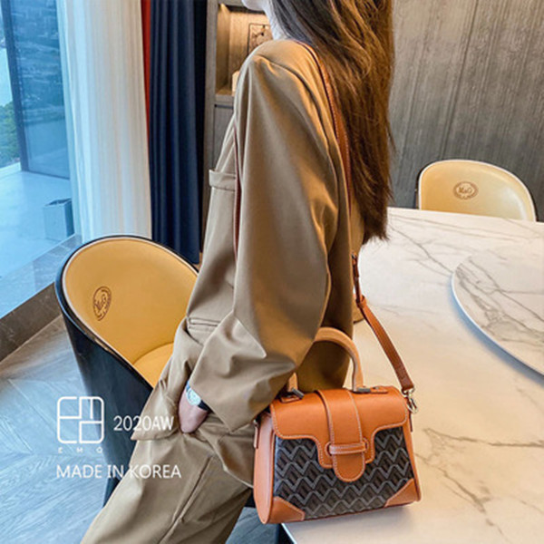 South Korea's official Dongdaemun EMO dog tooth pillow bag 2021 crossover Dongdaemun bags, Vip
South Korea's official Dongdaemun EMO dog tooth pillow bag 2021 crossover Dongdaemun bags, Vip