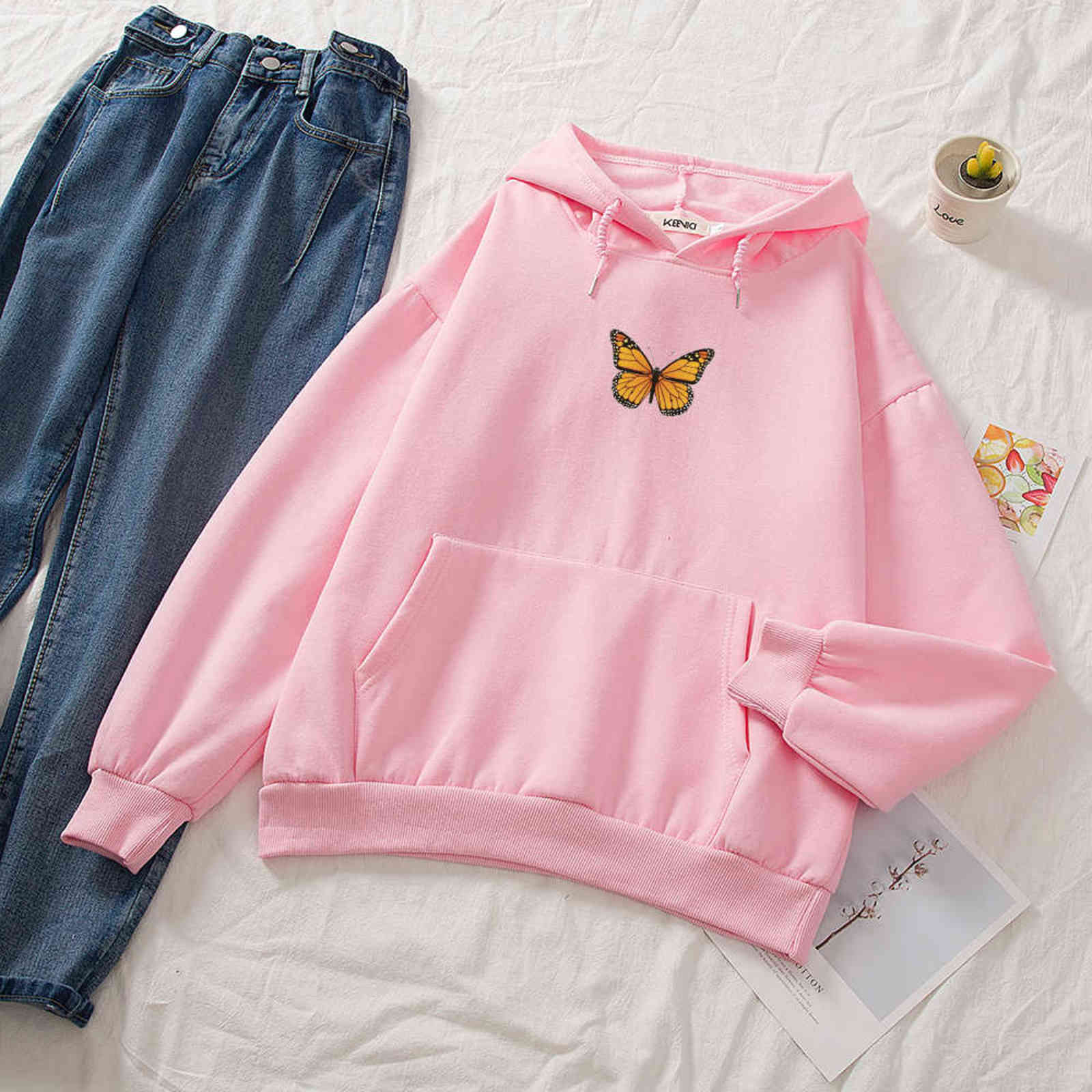 Vintage Sweatshirt Women Fashion Casual Long Sleeve Spring Winter Pullovers Hooded Butterfly Graphic Sweatshirts Hoodies Ladies 211109