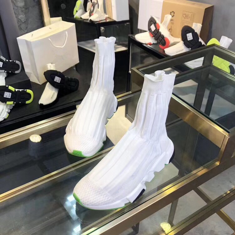 New Arrival Sock Shoes Men Women Platform Designers Sneakers Beige Black Graffiti Socks Booties Casual Shoes Luxurys Flats bb, Choose the color
New Arrival Sock Shoes Men Women Platform Designers Sneakers Beige Black Graffiti Socks Booties Casual Shoes Luxurys Flats bb, Choose the color