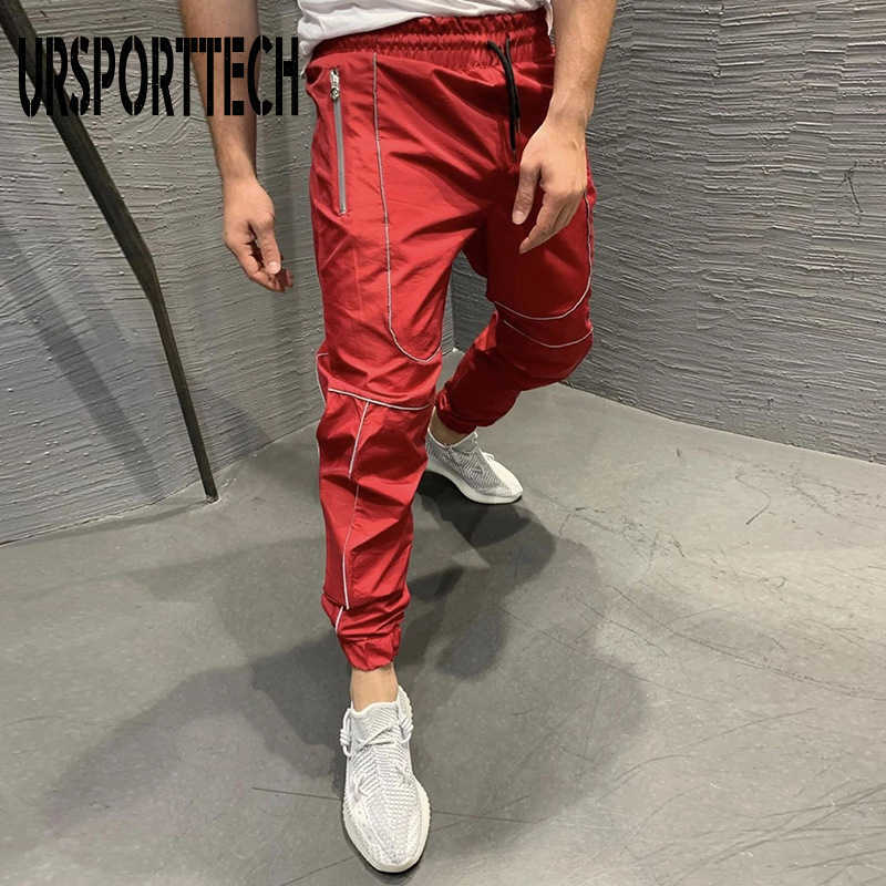 Pants Men Joggers Streetwear Hip Hop Casual Loose Reflective Pantalones Harem Cargo Pants Trousers Sport Casual Plus Size Pants 210528