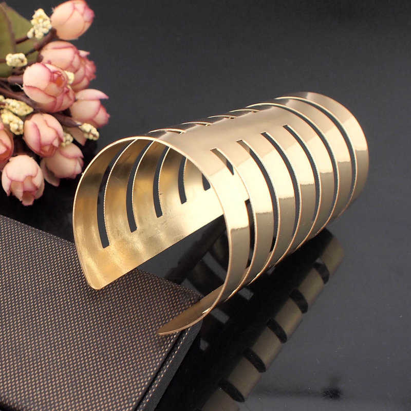 Women Large Alloy Opened Cuff Bangles Fashion Party Casual Bracelets Statement Jewelry Pulseiras Ukmoc Q0717
Women Large Alloy Opened Cuff Bangles Fashion Party Casual Bracelets Statement Jewelry Pulseiras Ukmoc Q0717