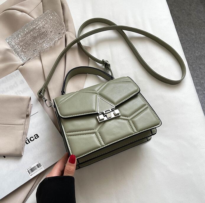 Factory wholesale women handbag simple leather shoulder bag high-quality shaped leathers messenger bags summer candy-colored plaid handbags
Factory wholesale women handbag simple leather shoulder bag high-quality shaped leathers messenger bags summer candy-colored plaid handbags
