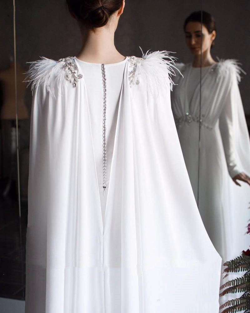 Elegant Kaftan Satin Mermaid Wedding Dresses With Cloak Beaded Sashes Long Sleeves Buttons Princess Skirt Bridal Gowns Vestidos De Noiva Feather Recep