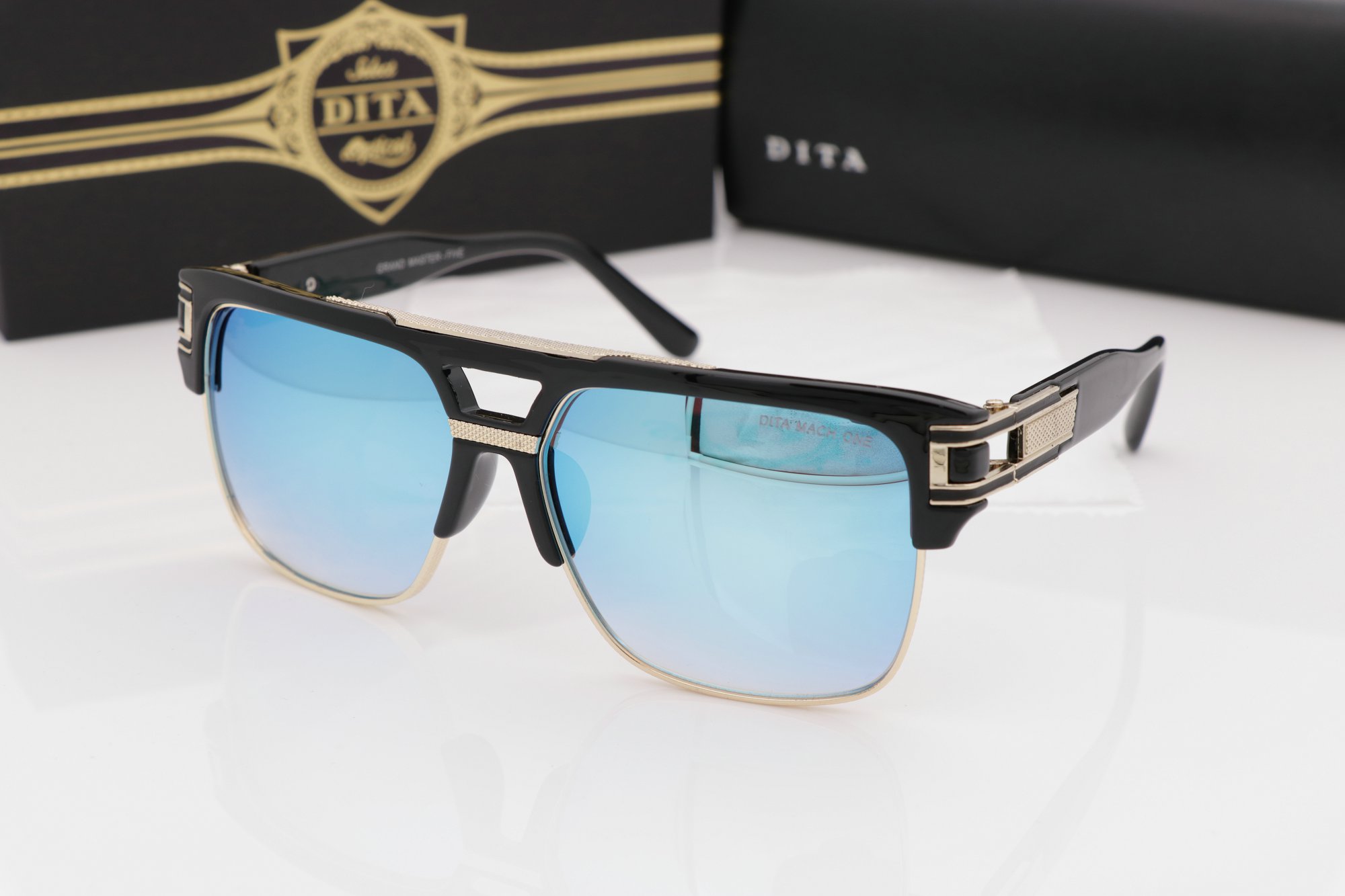 High Quality Designer Top dita Fashion Sunglasses Man Woman Casual Glasses Brand Sun Lenses Personality Eyewear, White;black
High Quality Designer Top dita Fashion Sunglasses Man Woman Casual Glasses Brand Sun Lenses Personality Eyewear, White;black