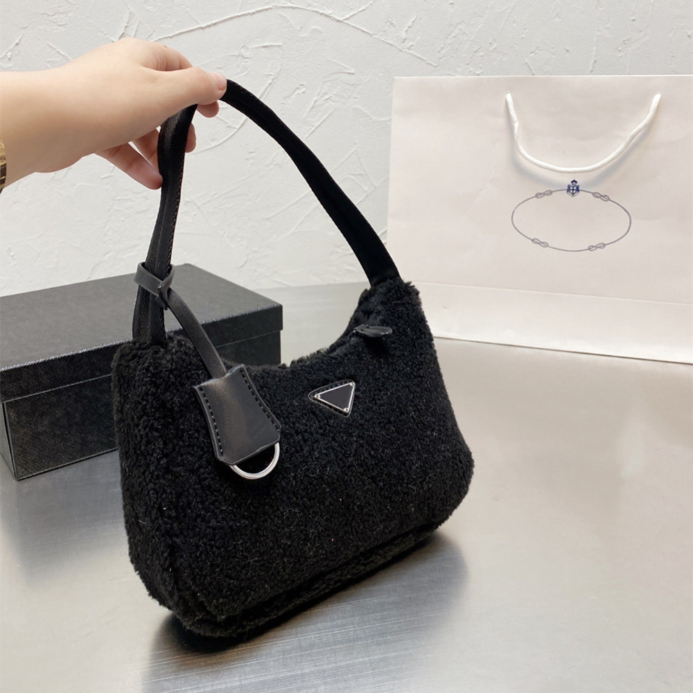 Women Furry Handbags Hobos Shoulder Bags Designer Winter Fur Purses handbag Triangle Baguettes Warm Lady Small Totes 2000 Tag Fashion Top, Contact seller
Women Furry Handbags Hobos Shoulder Bags Designer Winter Fur Purses handbag Triangle Baguettes Warm Lady Small Totes 2000 Tag Fashion Top, Contact seller