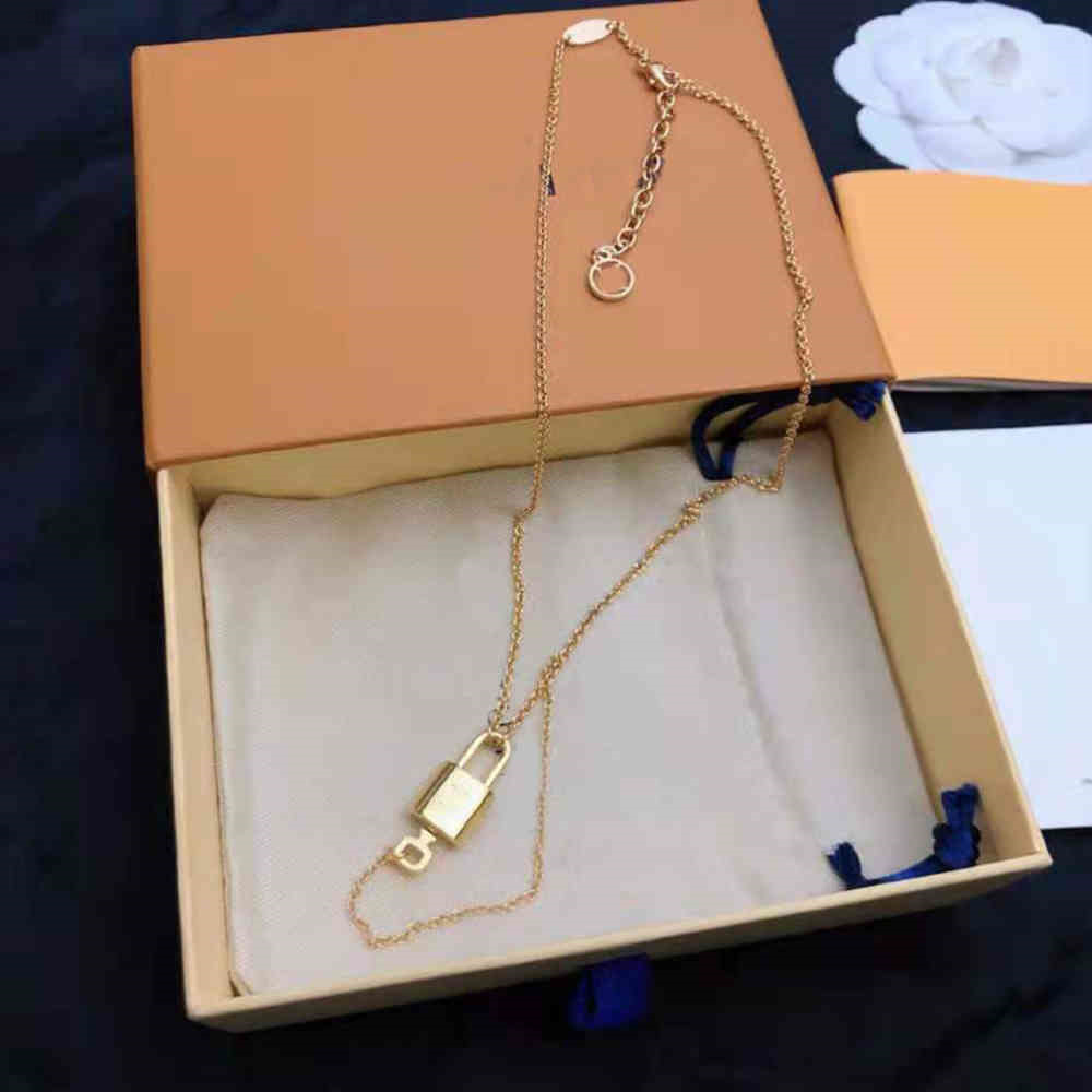l Fashion Pendant Necklaces Designer Lock Necklace for Man Woman Jewelry Highly Quality Lovers Gift Hip Hop Chain, Silver
l Fashion Pendant Necklaces Designer Lock Necklace for Man Woman Jewelry Highly Quality Lovers Gift Hip Hop Chain, Silver
