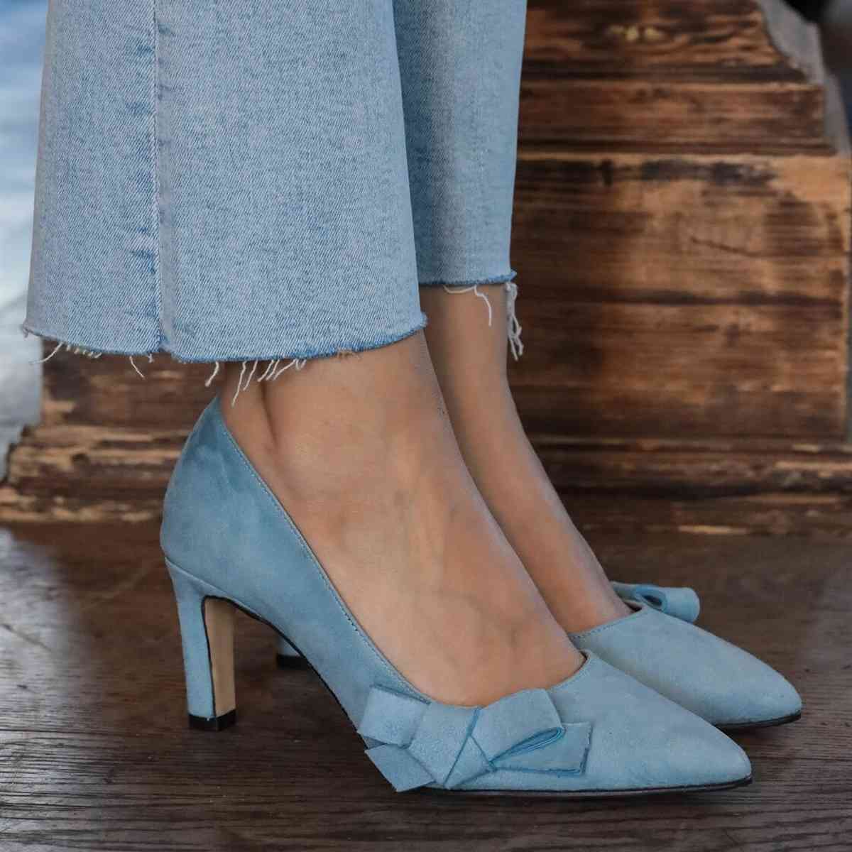 dress shoes mio gusto brand layla, blue / beige black suede, 6cm heel-height, fine quality women stiletto pumps sb3t
dress shoes mio gusto brand layla, blue / beige black suede, 6cm heel-height, fine quality women stiletto pumps sb3t