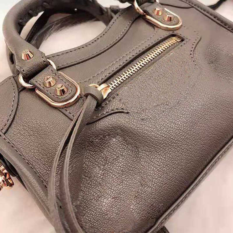 Hanghhangbag Luxury Designer Fashion Hand Handbag Handbags Backpack Wallet Purse Shoulder Crossbody Tote Bags Mini Bag Tassel Rivet Vin LYQC
Hanghhangbag Luxury Designer Fashion Hand Handbag Handbags Backpack Wallet Purse Shoulder Crossbody Tote Bags Mini Bag Tassel Rivet Vin LYQC
