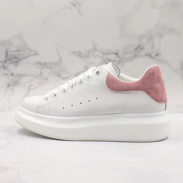 Platform Casual Shoe film tail Fashion Women Shoes Men's Leather Lace Up Chaussures Oversized Sole Sneakers White Black m1
Platform Casual Shoe film tail Fashion Women Shoes Men's Leather Lace Up Chaussures Oversized Sole Sneakers White Black m1