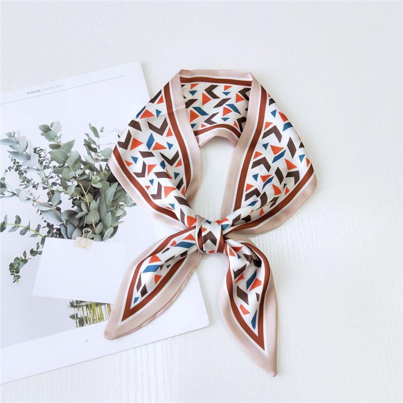 Scarves Design Flower Print Scarf Double-deck Bag Silk For Ladies Head Women Neckerchief & Wraps, Blue;gray
Scarves Design Flower Print Scarf Double-deck Bag Silk For Ladies Head Women Neckerchief & Wraps, Blue;gray