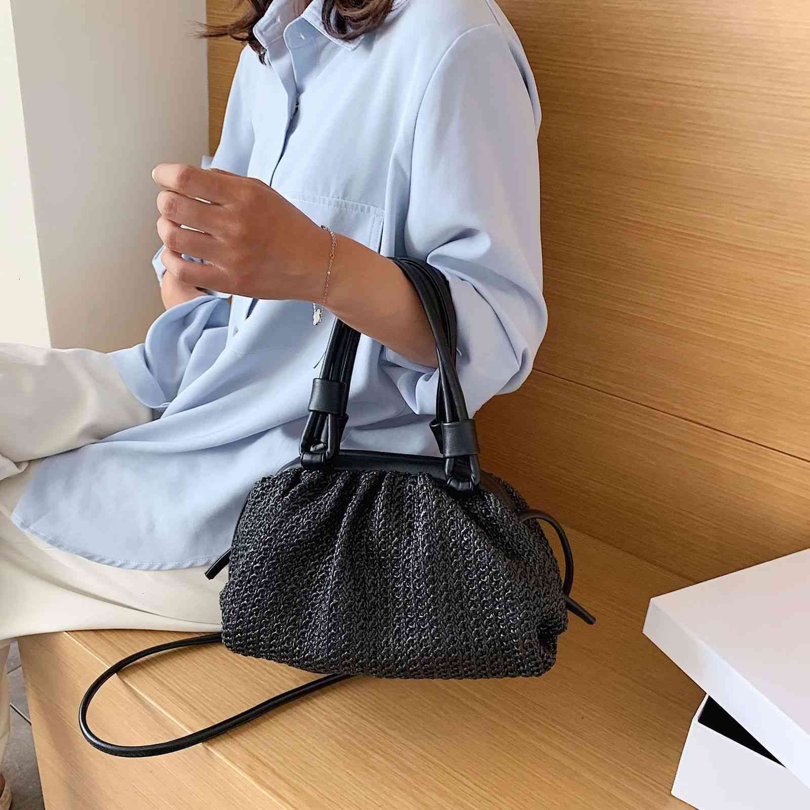 HBP Non-Brand Dumpling black fashion one shoulder slant across handbag Sequin decoration women's bag sport.0018, Red 
HBP Non-Brand Dumpling black fashion one shoulder slant across handbag Sequin decoration women's bag sport.0018, Red