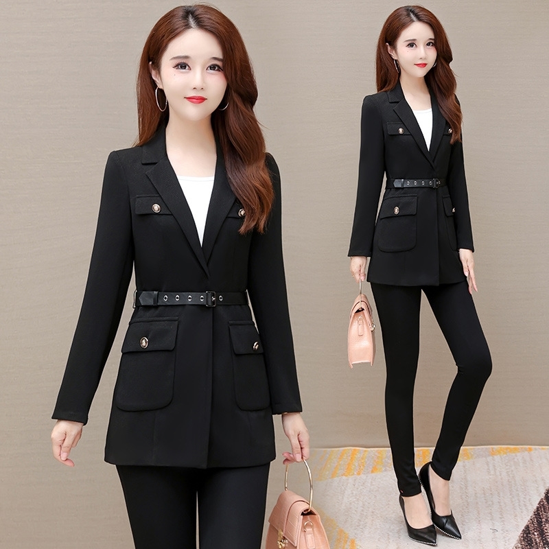 Simple slim fashion small suit autumn 2021 Lapel long sleeve waist closing commuter temperament short coat, Black
Simple slim fashion small suit autumn 2021 Lapel long sleeve waist closing commuter temperament short coat, Black